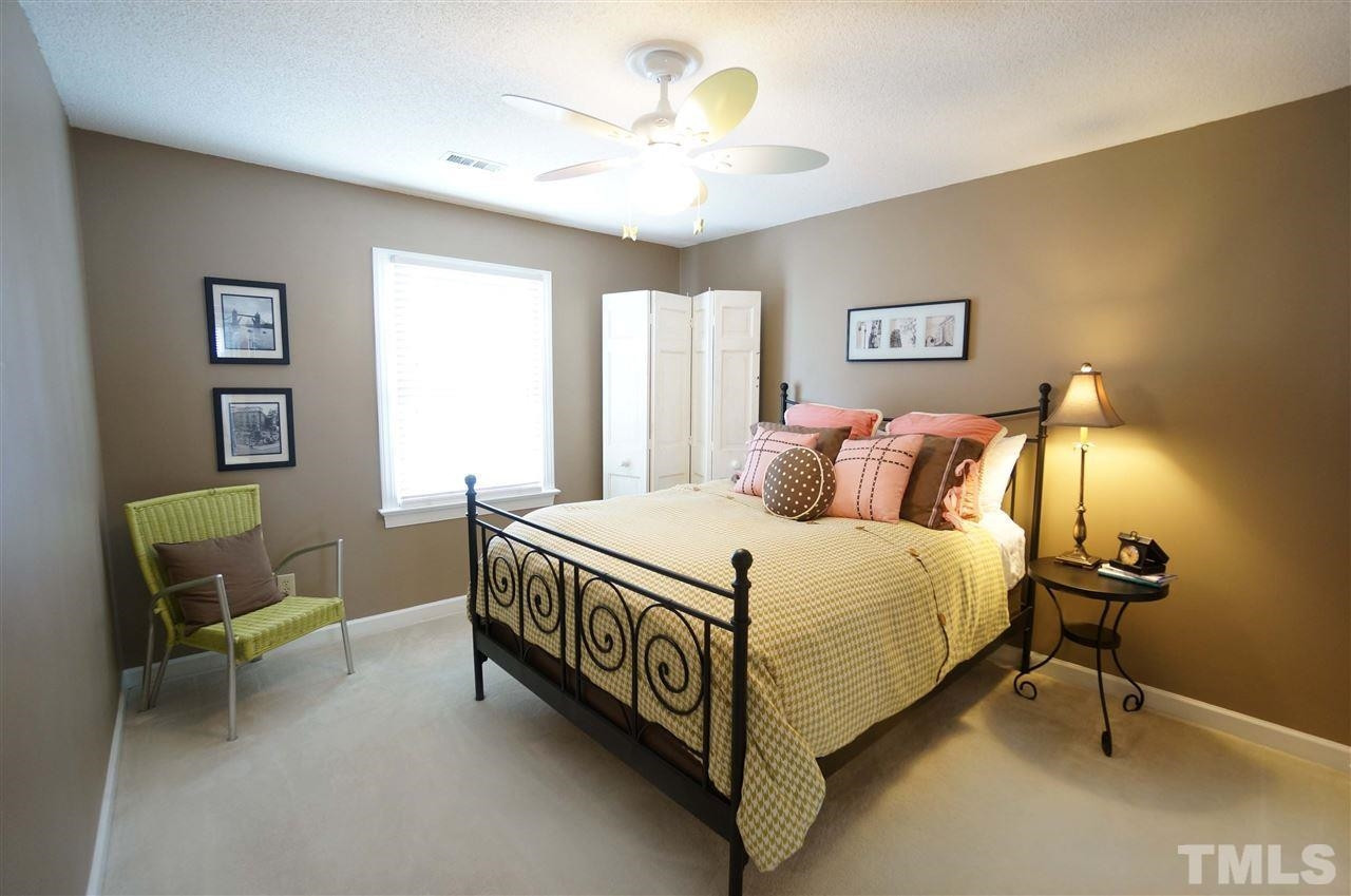 5605 Barham Court Raleigh, NC 27613 - Photo 17 of 24 Photo 17