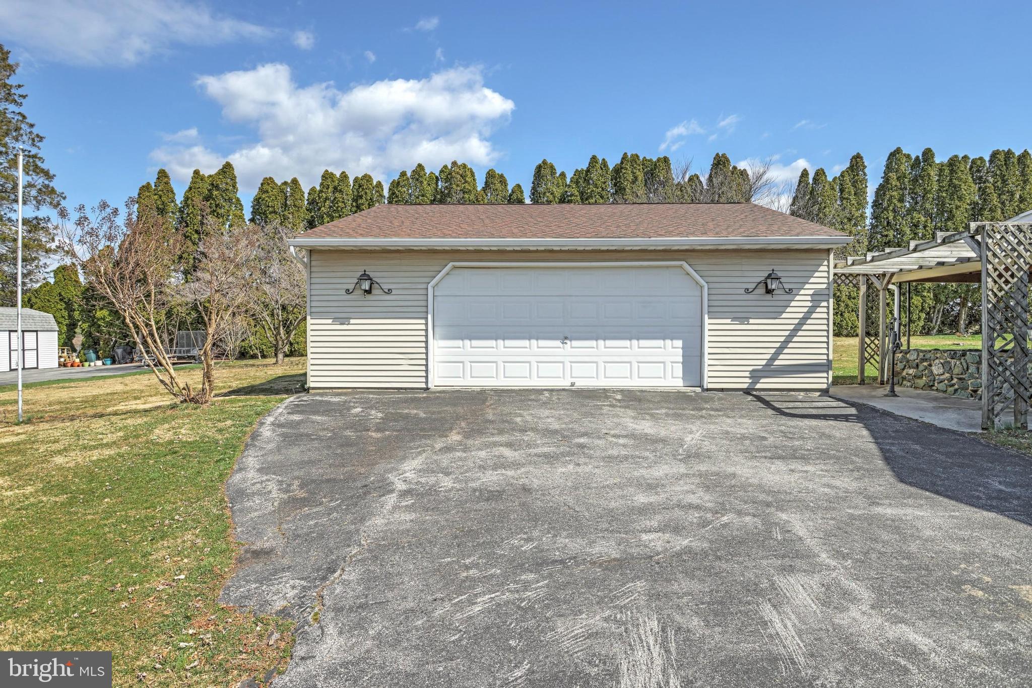 500 Black Rock Road Hanover, PA 17331 - Photo 3 of 45