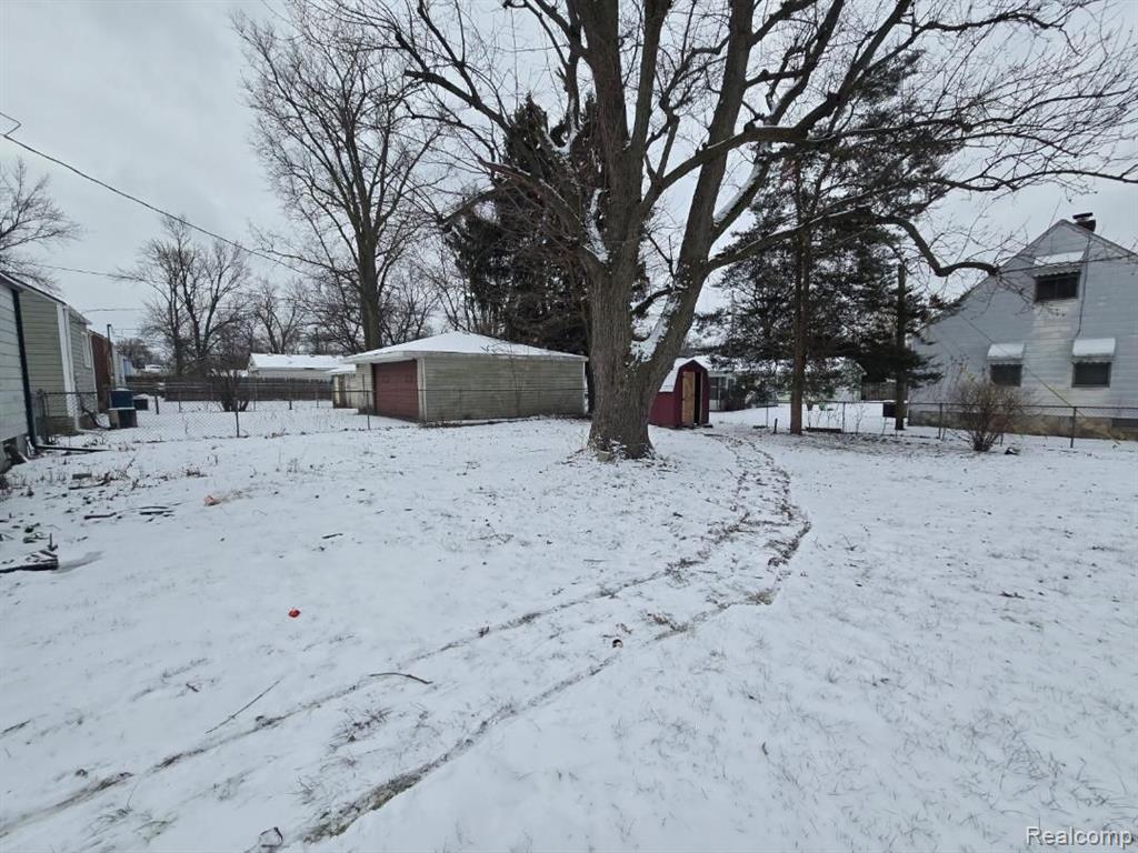 5216 Howe Road Wayne, MI 48184 - Photo 2 of 9