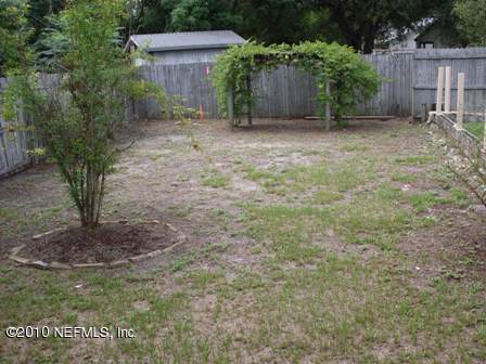 8822 Ivey Road Jacksonville, FL 32216 - Photo 9 of 10 Backyard