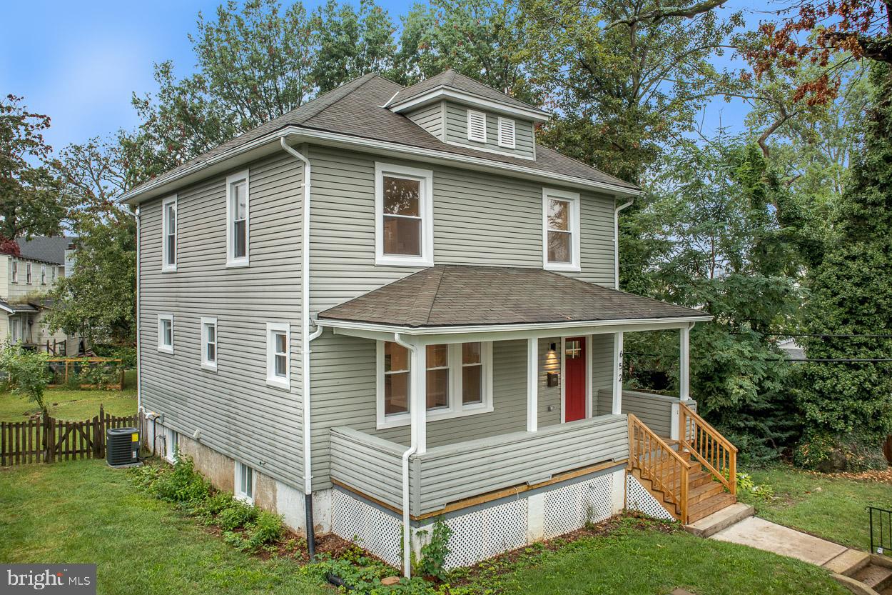 652 Orpington Road Baltimore, MD 21229 - Photo 3 of 40