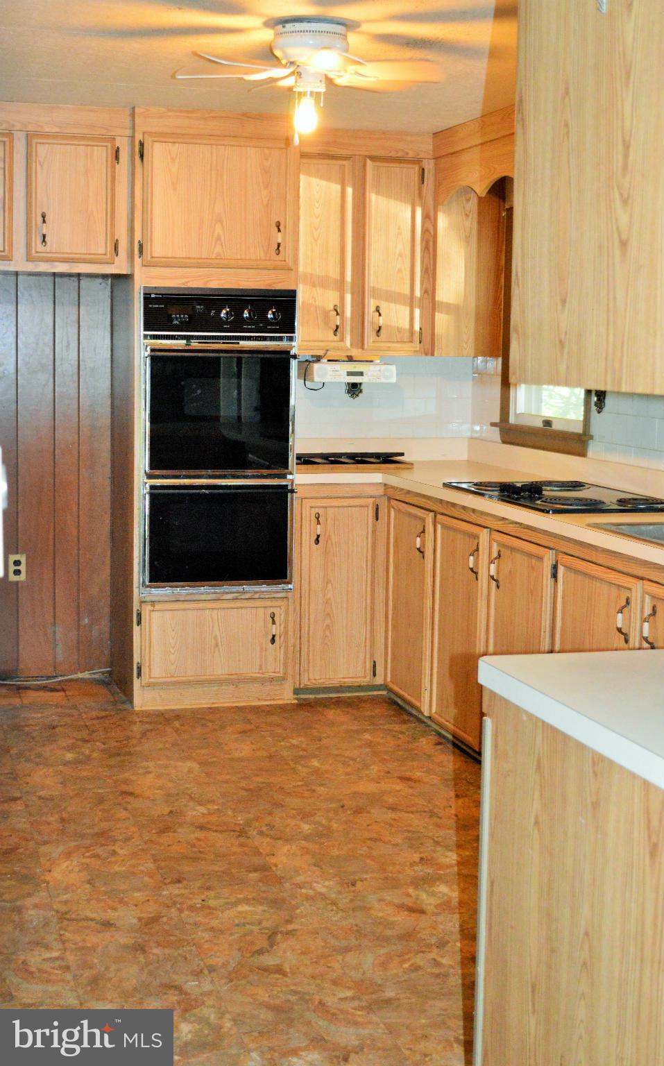 6709 Lewis Road Baldwin, MD 21013 - Photo 9 of 23 Kitchen