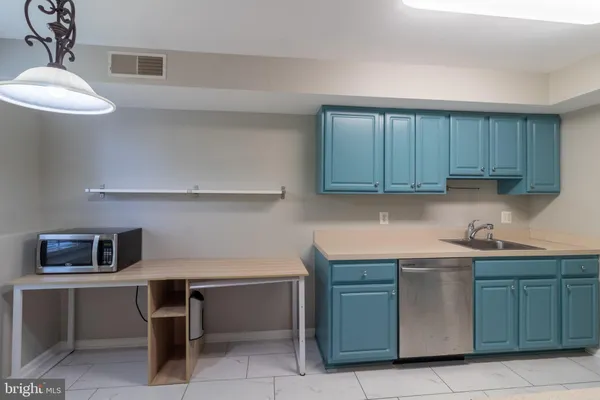 $2,000 | 35 Pickering Court, Unit 3502, Germantown, MD 20874