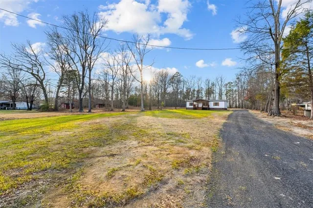 $250,000 | 274 Valley Drive, Lexington, NC 27292