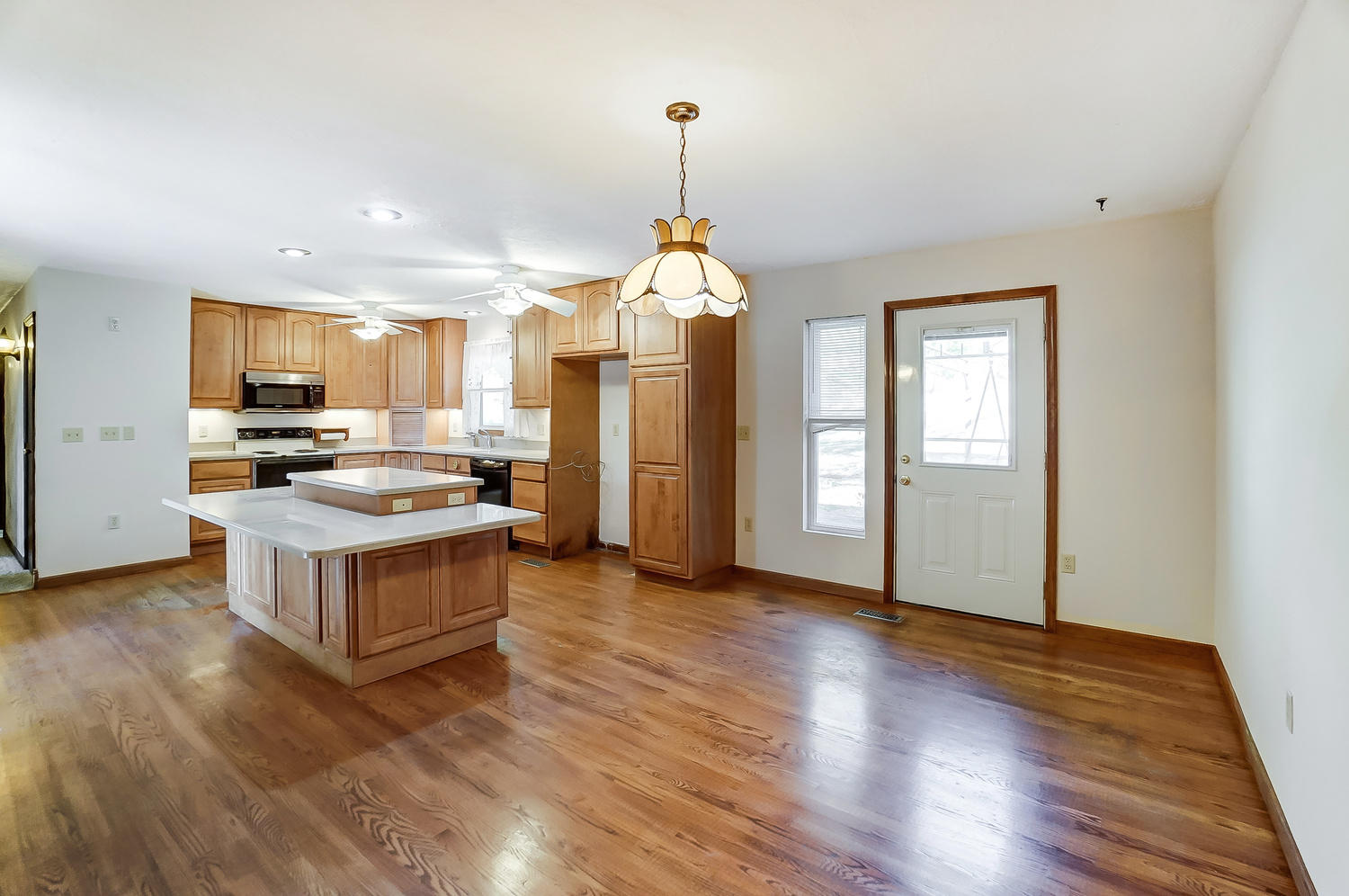 140 Owners Drive Springfield, OH 45502 - Photo 8 of 34