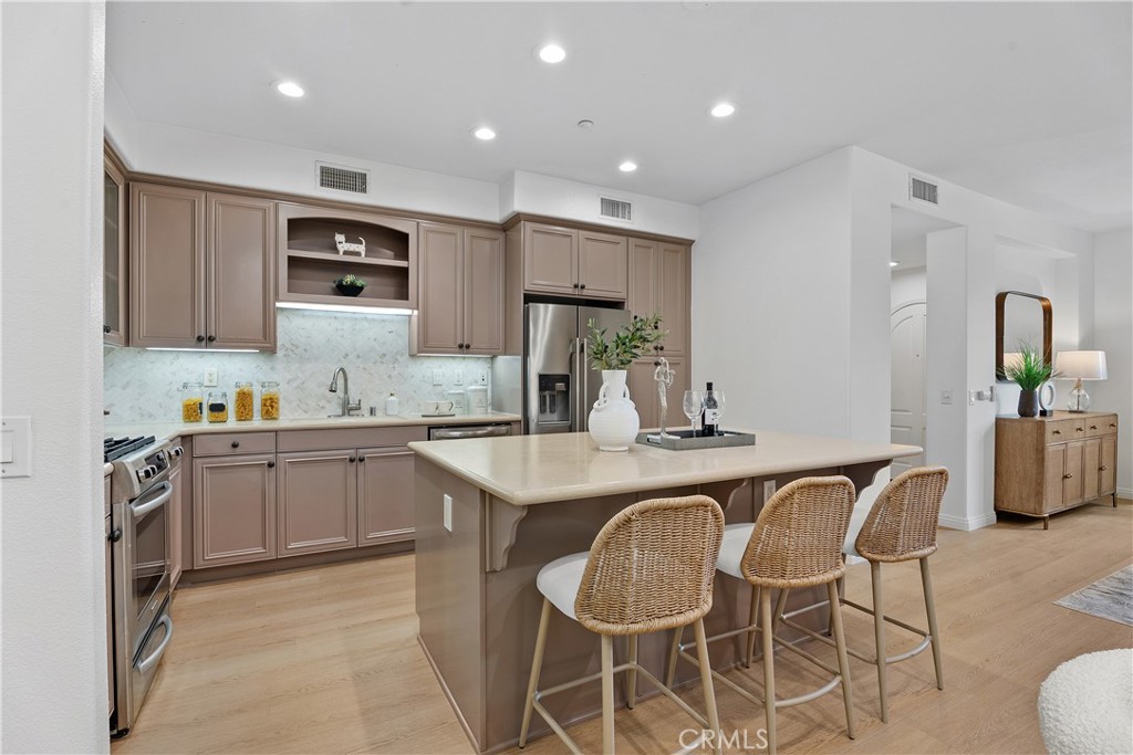 38 Pathway Irvine, CA 92618 - Photo 8 of 39