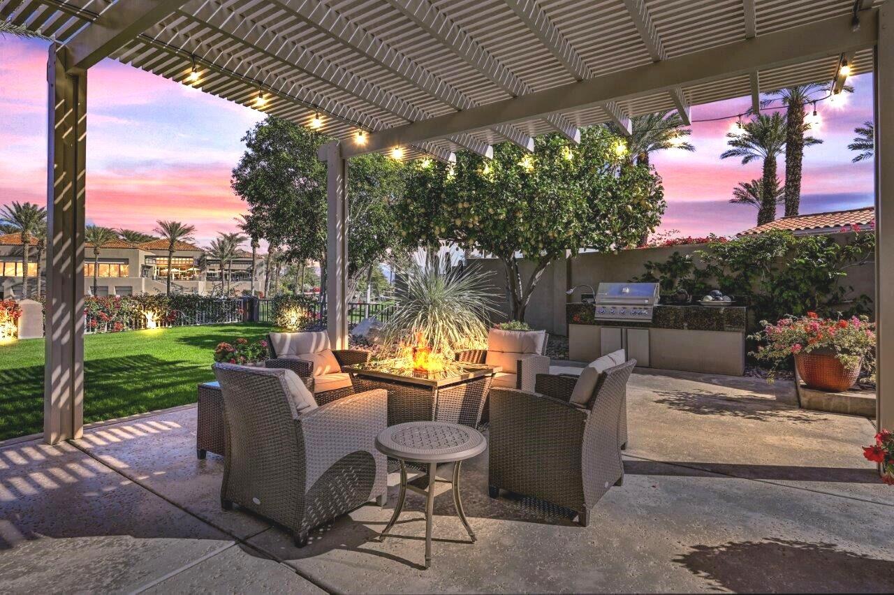 a outdoor view with a sitting space