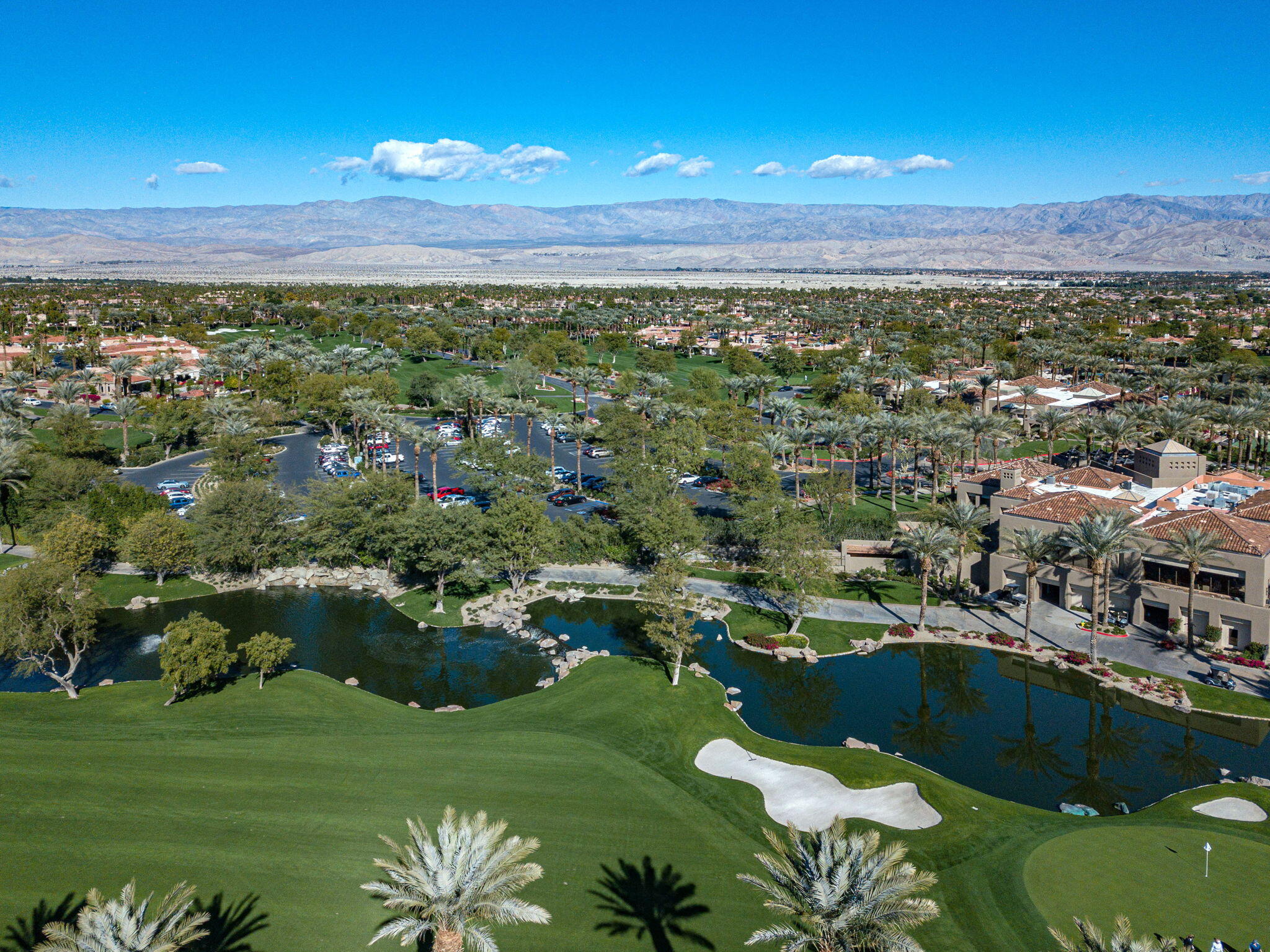 328 Tomahawk Drive Palm Desert, CA 92211 - Photo 47 of 56 a view of city and ocean