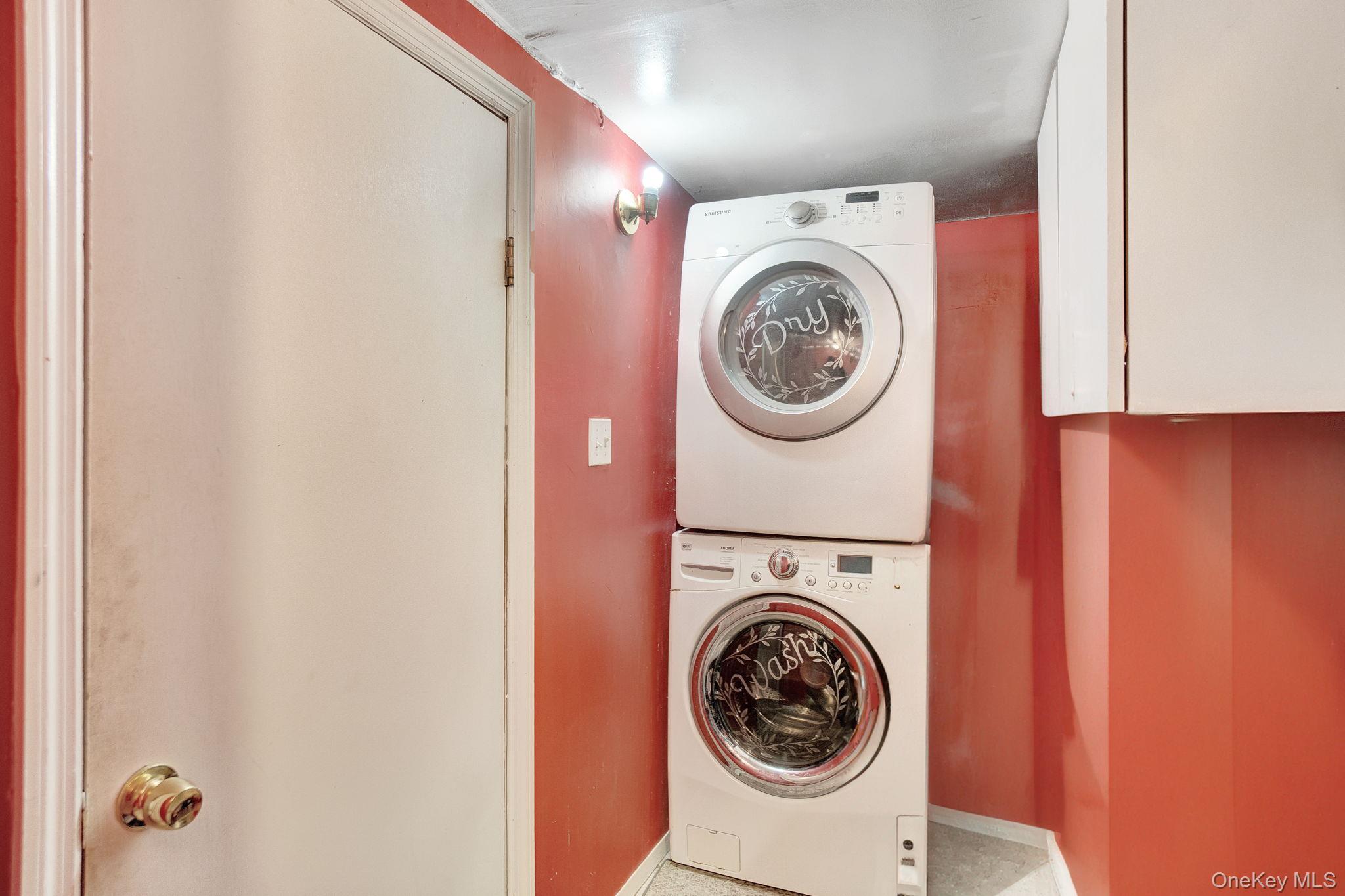 91 Cedar Road Amityville, NY 11701 - Photo 21 of 30 a utility room with dryer and washer