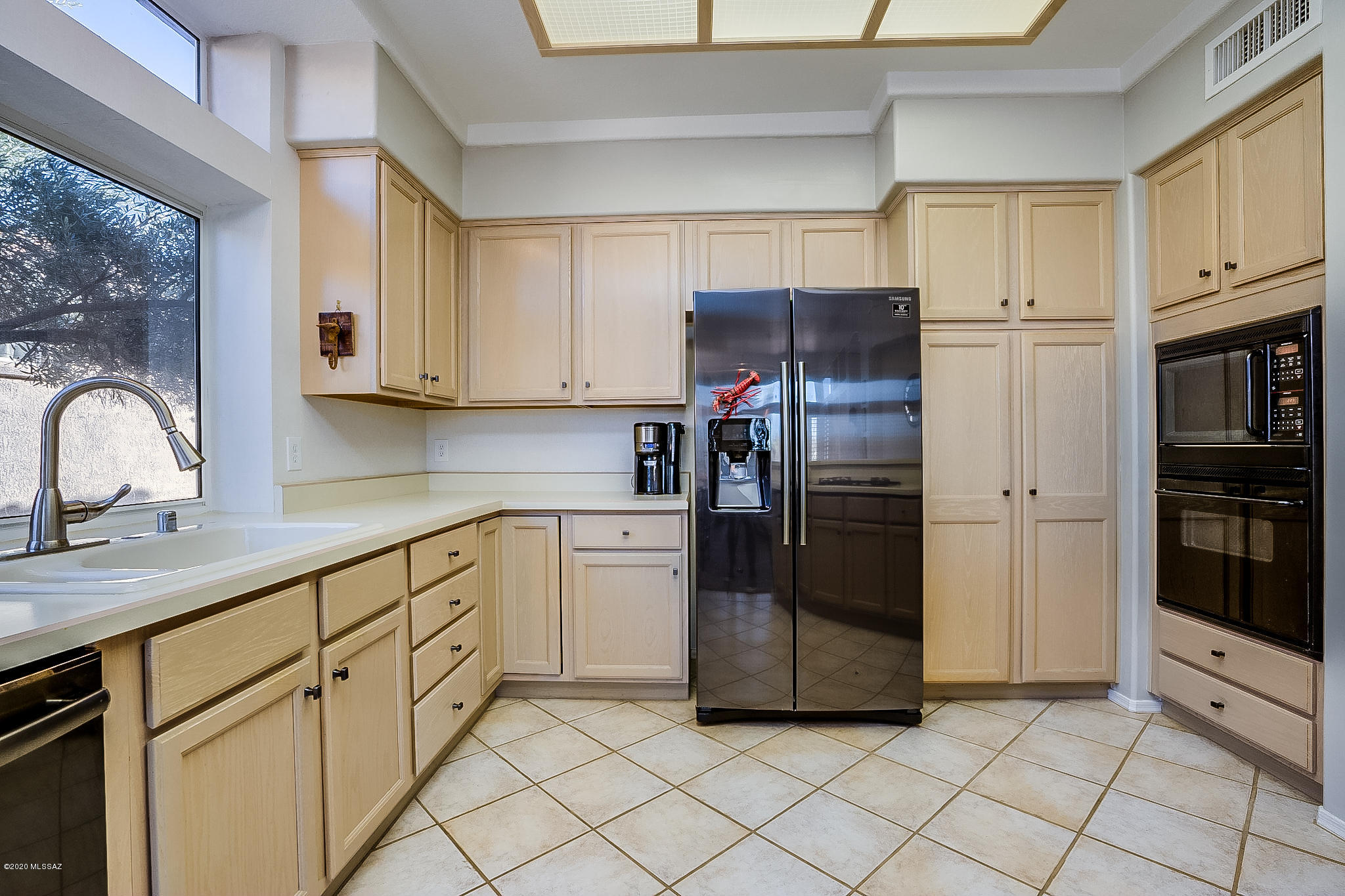 1717 East Crown Ridge Way Oro Valley, AZ 85755 - Photo 10 of 22