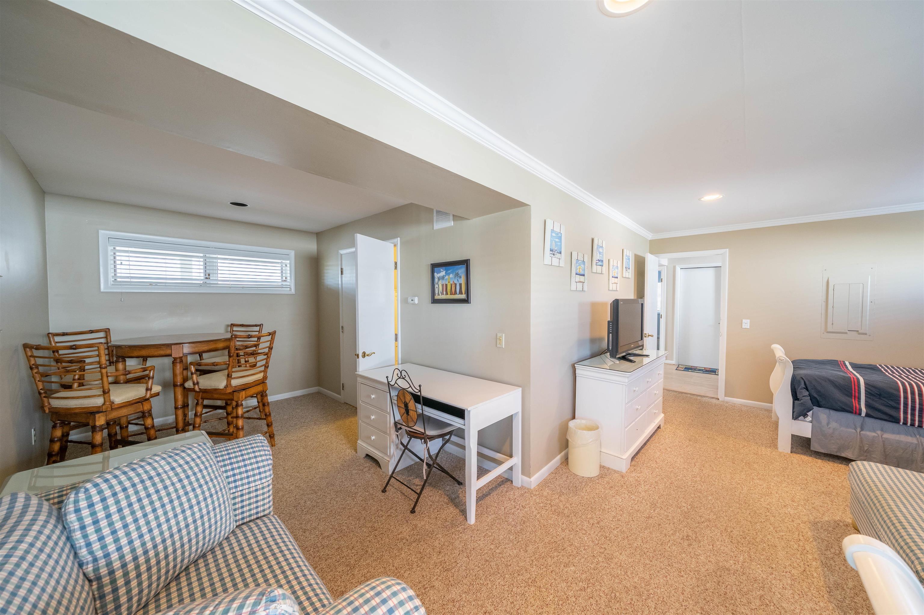 83 13th Street East Avalon, NJ 08202 - Photo 17 of 40 a living room with furniture