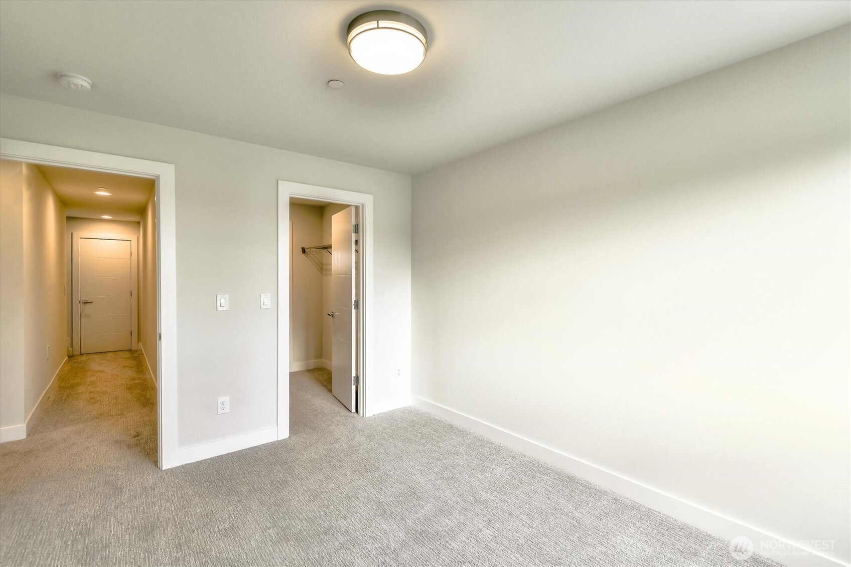 1919 24th Avenue South, Unit D Seattle, WA 98144 - Photo 33 of 35 an empty room with a bathroom