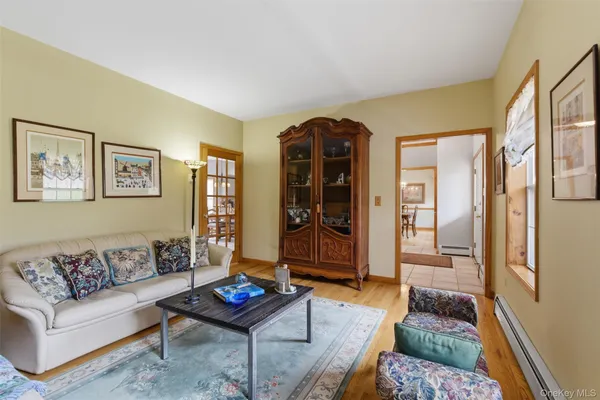 $749,000 | 17 Woodridge Drive, Chester, NY 10918