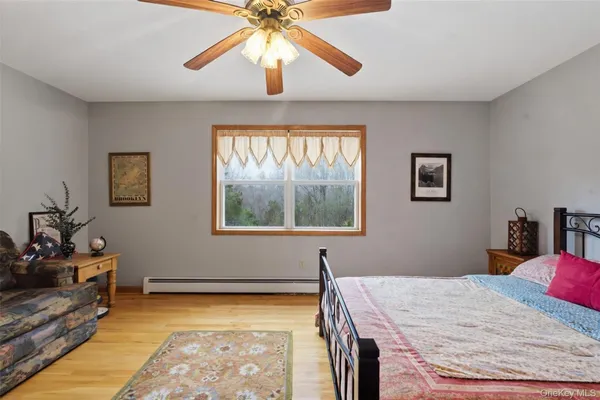 $749,000 | 17 Woodridge Drive, Chester, NY 10918