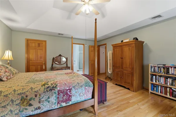 $749,000 | 17 Woodridge Drive, Chester, NY 10918
