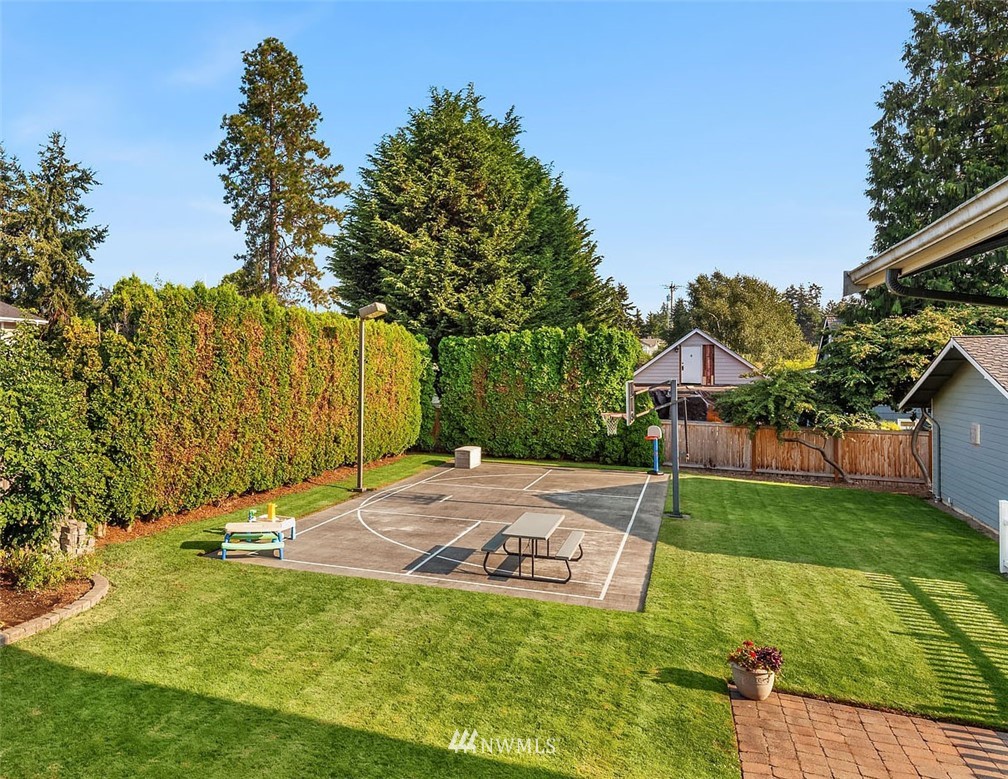 727 Caspers Street Edmonds, WA 98020 - Photo 24 of 25 Gallery Image 24