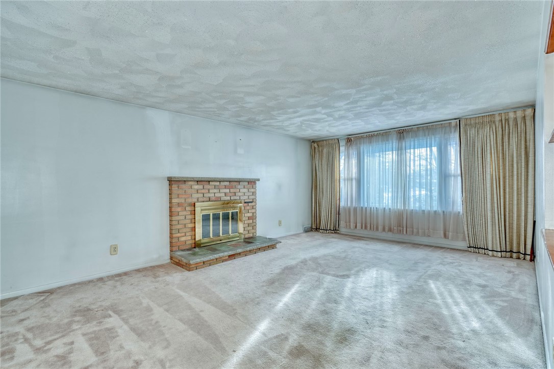 1010 Stone Road Greece, NY 14616 - Photo 3 of 21