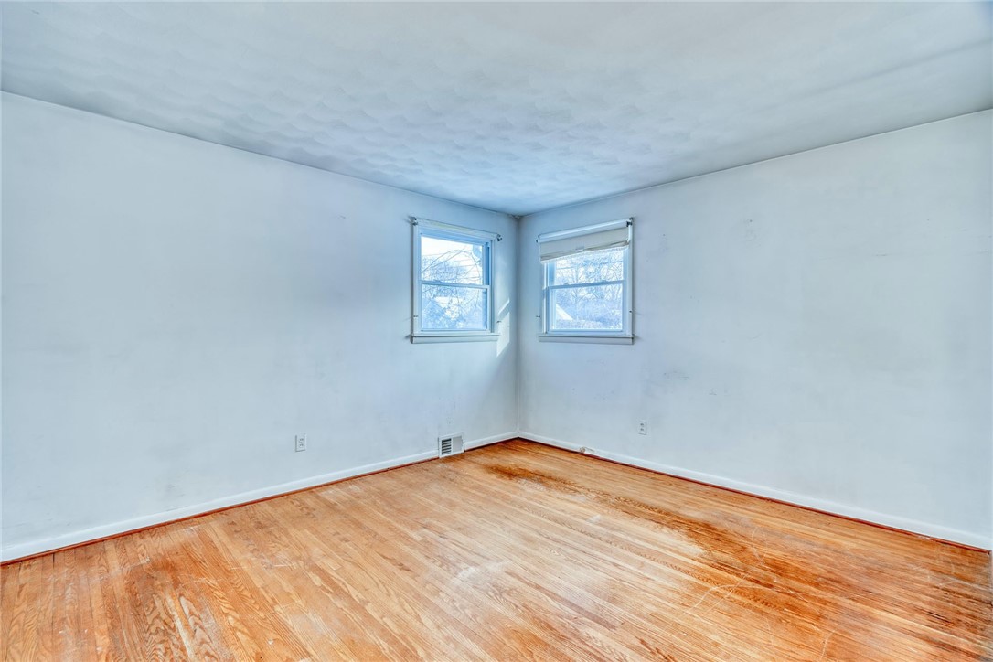 1010 Stone Road Greece, NY 14616 - Photo 7 of 21