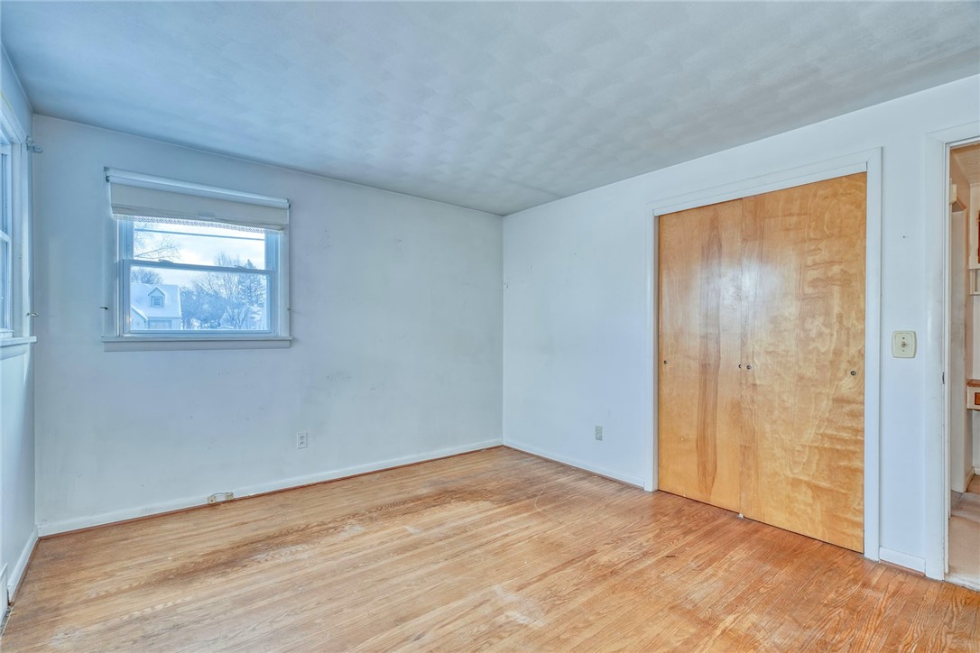 1010 Stone Road Greece, NY 14616 - Photo 8 of 21