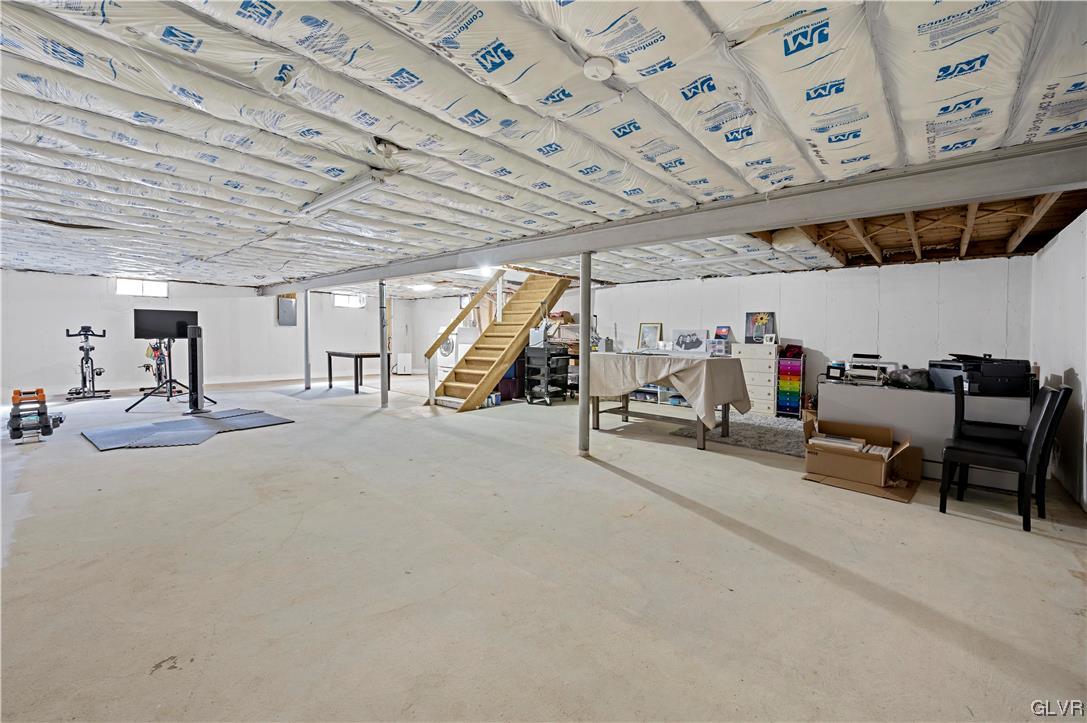 5573 Mohawk Drive Bethlehem, PA 18017 - Photo 14 of 17