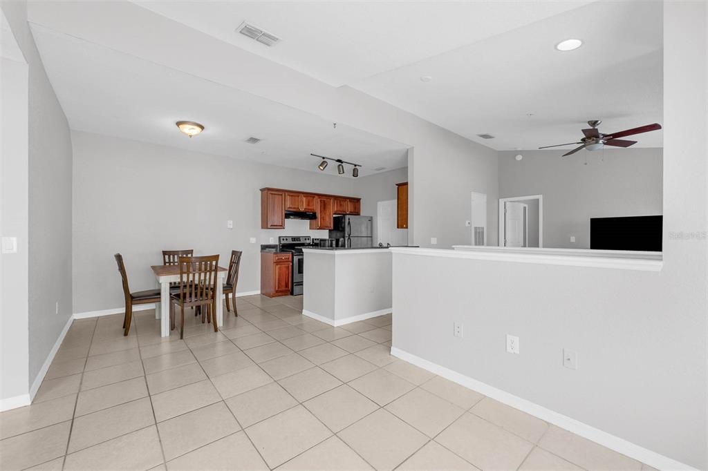 836 Grand Regency Pointe, Unit 200 Altamonte Springs, FL 32714 - Photo 7 of 28