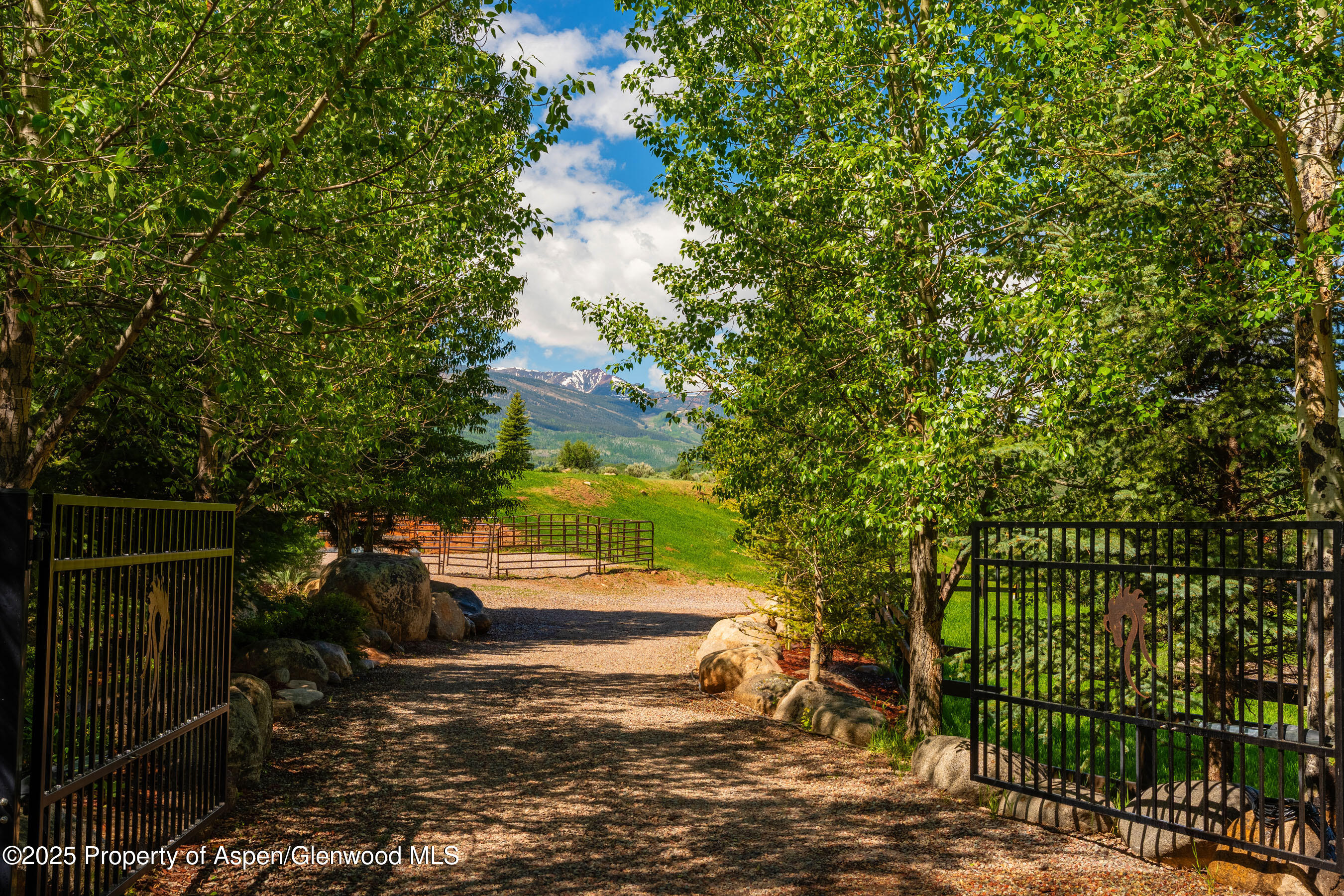 26 Bunker Loop Aspen, CO 81612 - Photo 10 of 103 26BunkerLp_DASH126