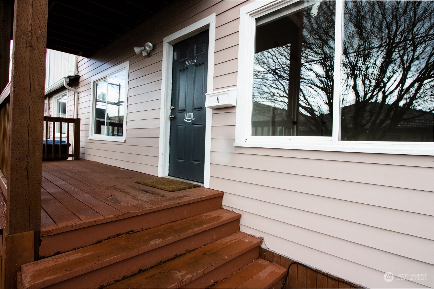 107 South M Street Aberdeen, WA 98520 - Photo 2 of 24 a view of backyard with cabin