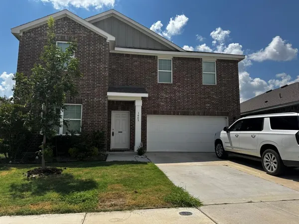 $2,700 | 1405 Escondido Drive, Fort Worth, TX 76052