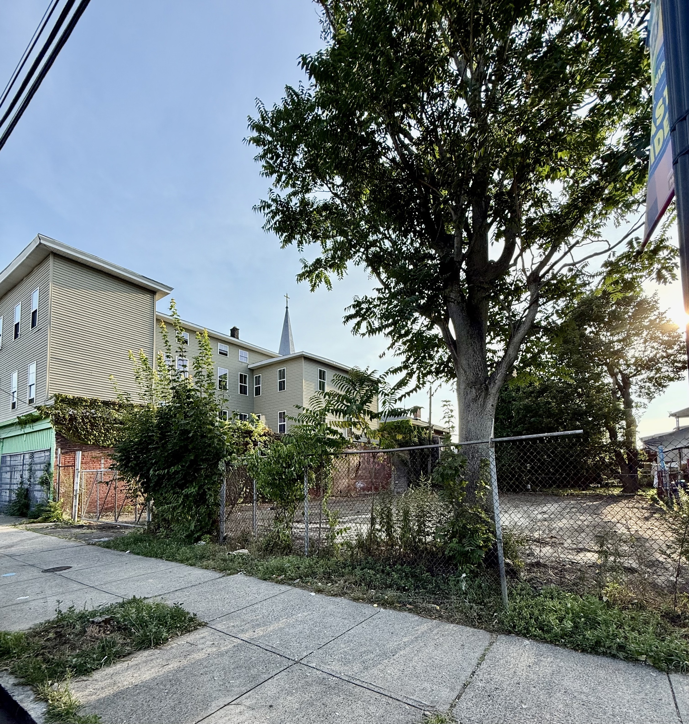 691 East Main Street Bridgeport, CT 06608 - Photo 1 of 2