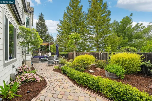 $1,395,000 | 459 Obsidian Way, Clayton, CA 94517