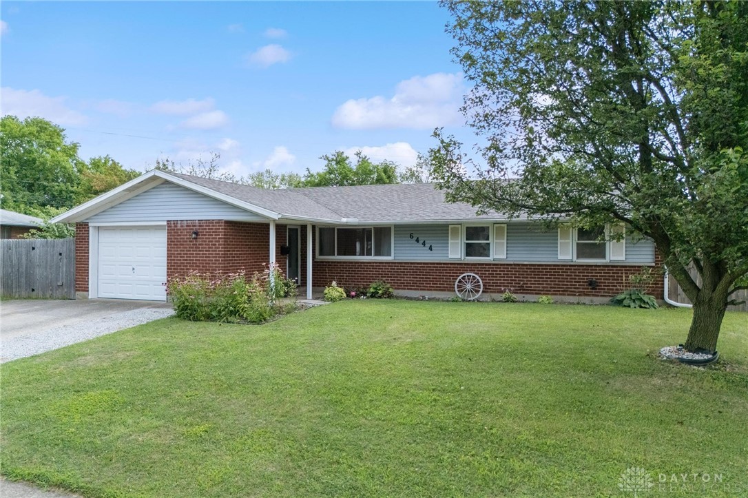 6444 Hemingway Road Dayton, OH 45424 - Photo 2 of 37 Gallery Image 2