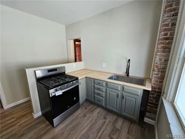 $1,800 | 891 Richmond Avenue, Buffalo, NY 14222