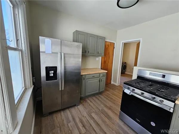 $1,800 | 891 Richmond Avenue, Buffalo, NY 14222