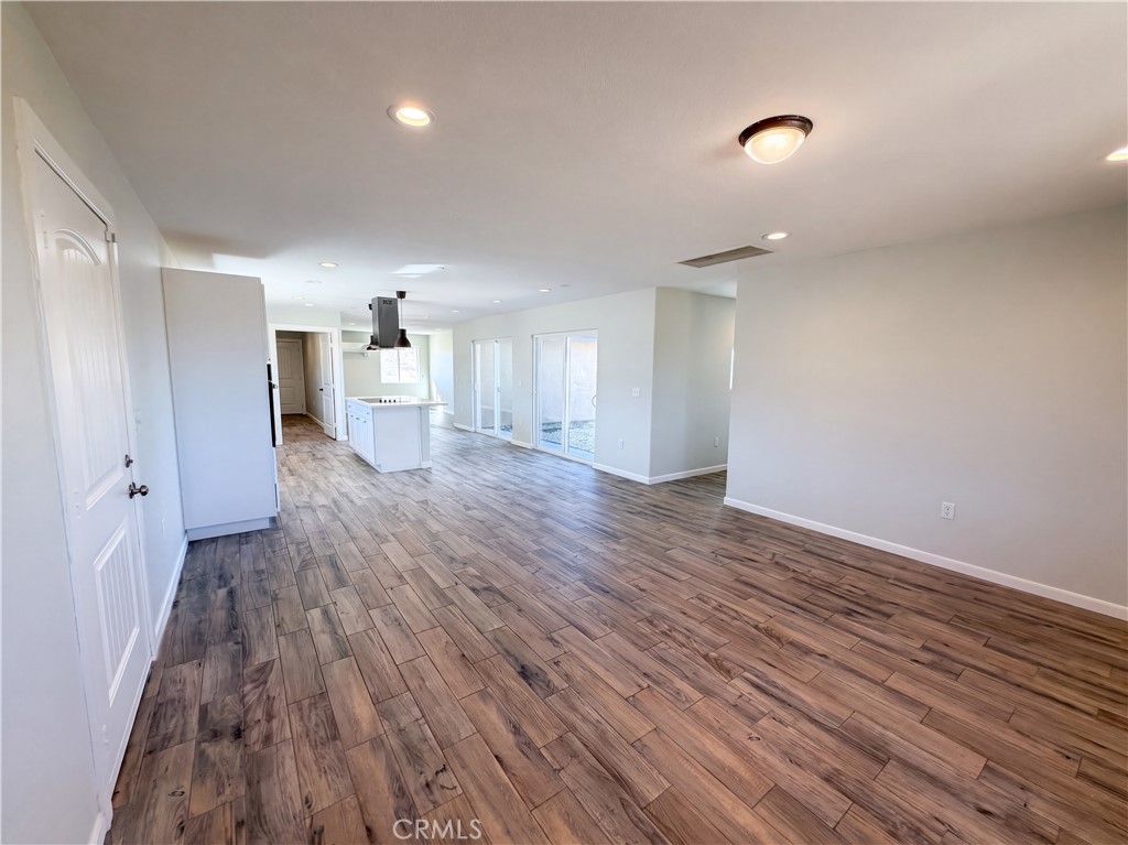 14100 Nightshade Road Apple Valley, CA 92307 - Photo 3 of 18 Gallery Image 3