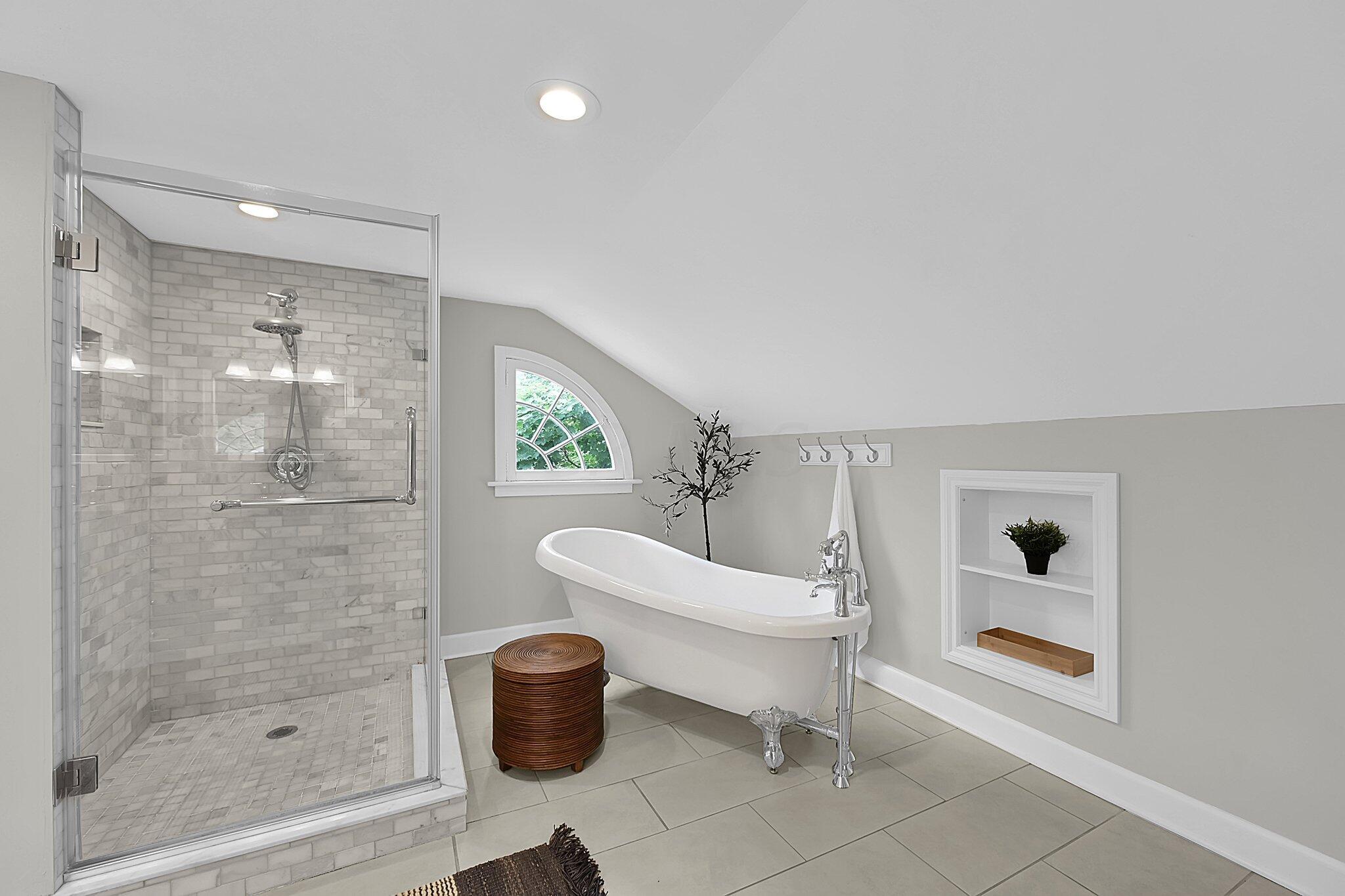 51 Glencoe Road Columbus, OH 43214 - Photo 23 of 41 En Suite (3rd Level)