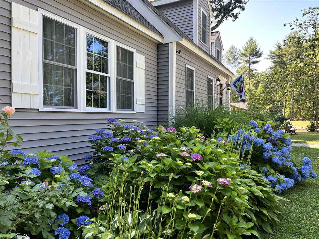 101 Titicut Road Raynham, MA 02767 - Photo 2 of 36 Gallery Image 2