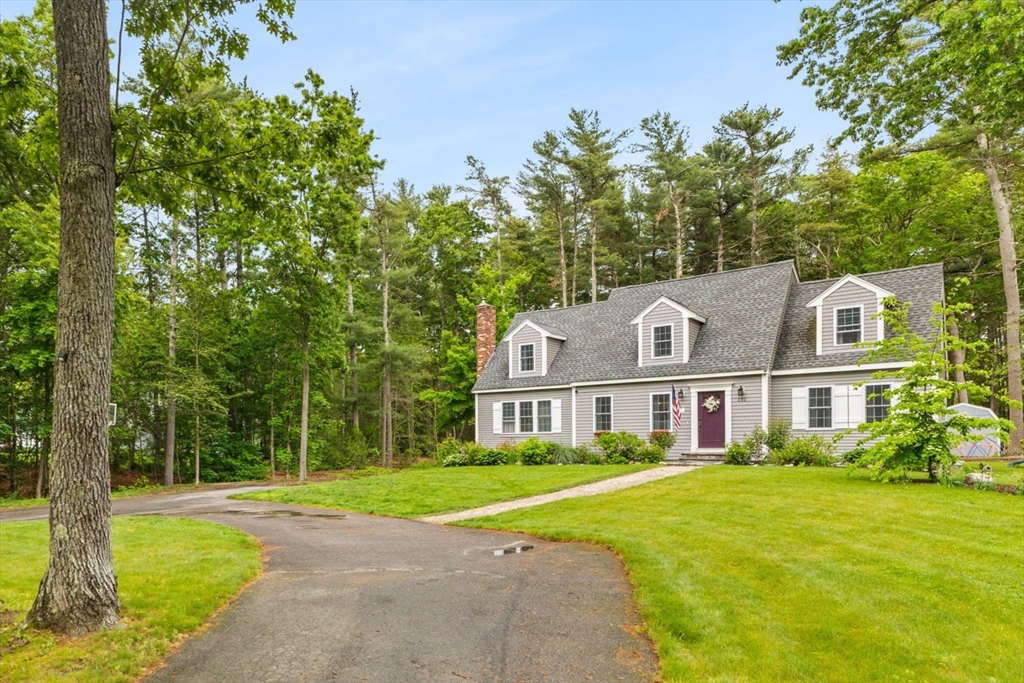 101 Titicut Road Raynham, MA 02767 - Photo 3 of 36 Gallery Image 3