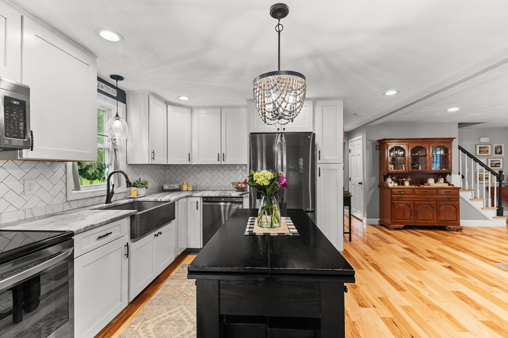 101 Titicut Road Raynham, MA 02767 - Photo 4 of 36 Gallery Image 4