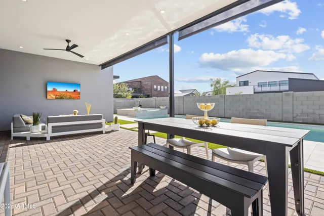 $1,469,500 | 8514 South 9th Drive, Phoenix, AZ 85041