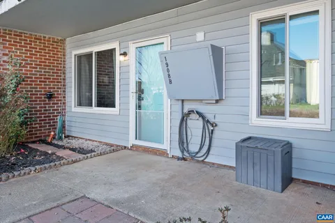 $187,500 | 1908 Inglewood Drive, Unit B, Charlottesville, VA 22901