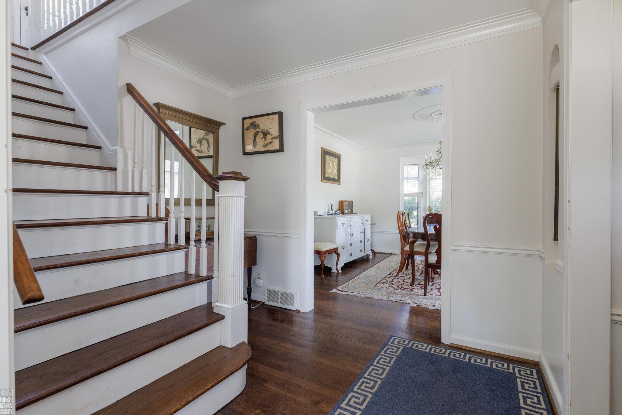 675 Fisher Road Grosse Pointe, MI 48230 - Photo 7 of 51