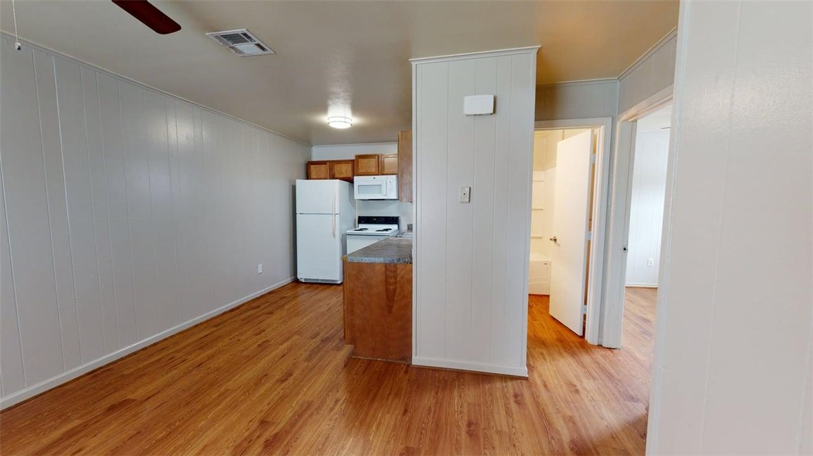 206 Lynn Drive, Unit C Bryan, TX 77801 - Photo 3 of 14