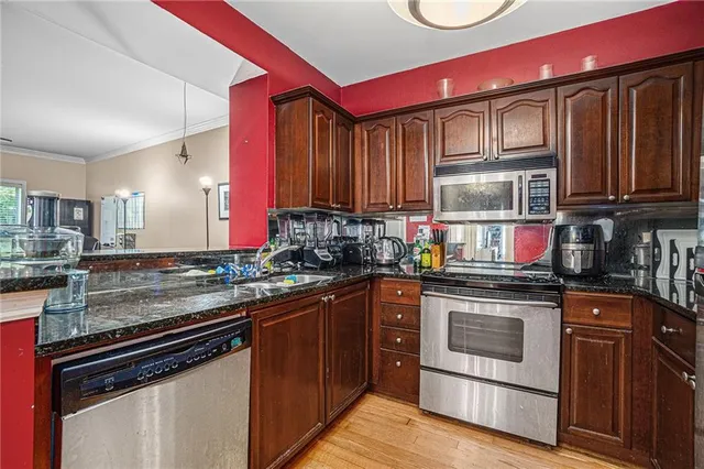 $265,000 | 1201 River Green Drive Northwest, Atlanta, GA 30327