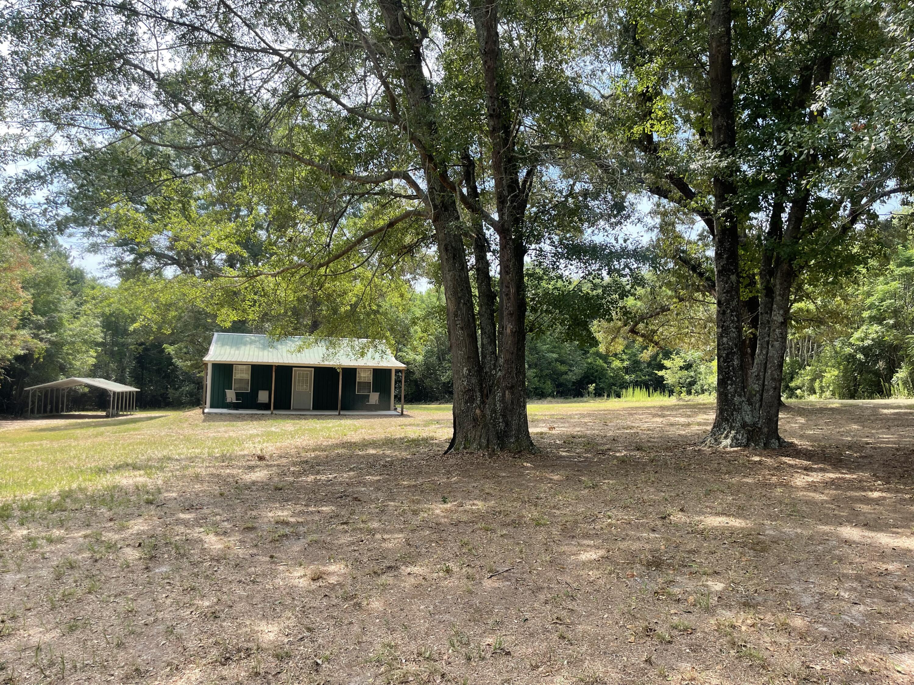 3992 Neeses Highway Springfield, SC 29146 - Photo 3 of 9 Cabin & Parking