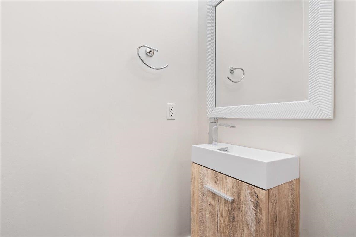 2327 West Lake Hall Road Tallahassee, FL 32309 - Photo 11 of 26