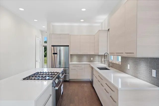 $4,400 | 2327 West Lake Hall Road, Tallahassee, FL 32309