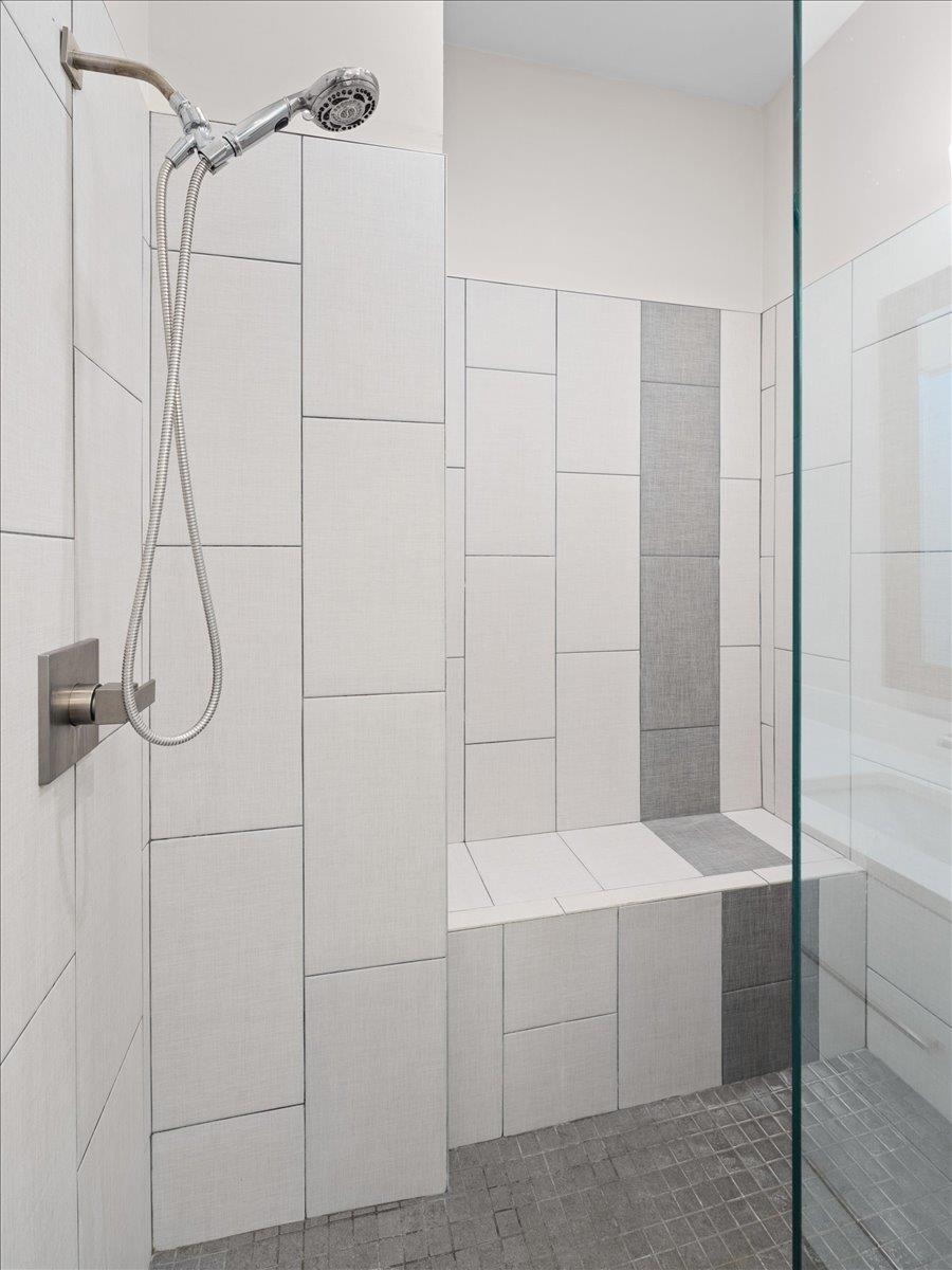 2327 West Lake Hall Road Tallahassee, FL 32309 - Photo 2 of 26