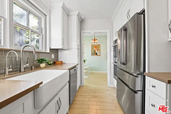 $1,898,000 | 1609 Las Flores Drive, Glendale, CA 91207