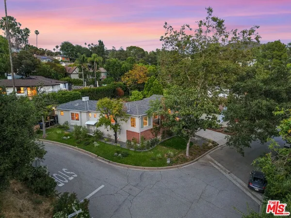 $1,898,000 | 1609 Las Flores Drive, Glendale, CA 91207