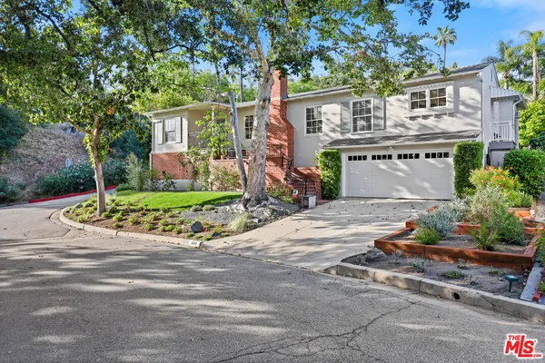 $1,898,000 | 1609 Las Flores Drive, Glendale, CA 91207